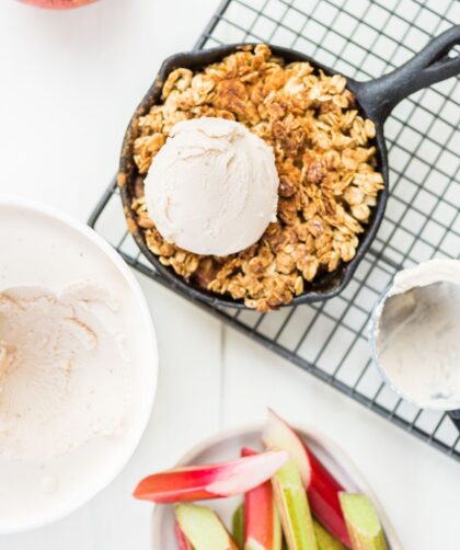 Jamie Oliver Apple and Rhubarb Crumble