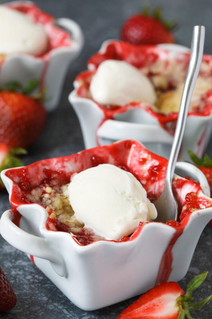 Jamie Oliver Gluten-Free Strawberry And Raspberry Crumble