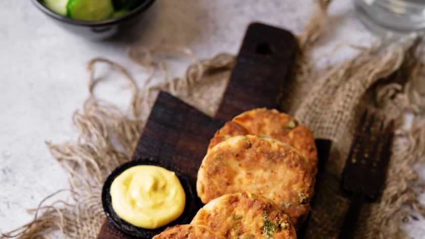 Jamie Oliver 5 Ingredients Salmon Cakes