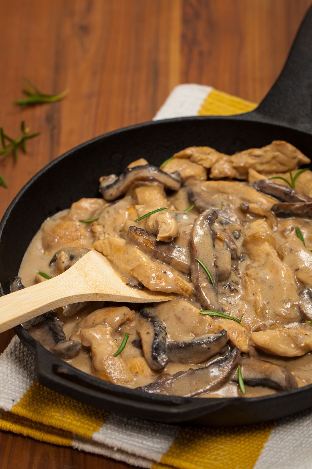 Jamie Oliver 5 Ingredients Mushroom Chicken - Jamie Oliver Dishes