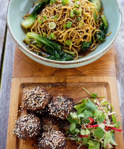 Jamie Oliver 15 Minute Meal Noodles & Pickle Salad