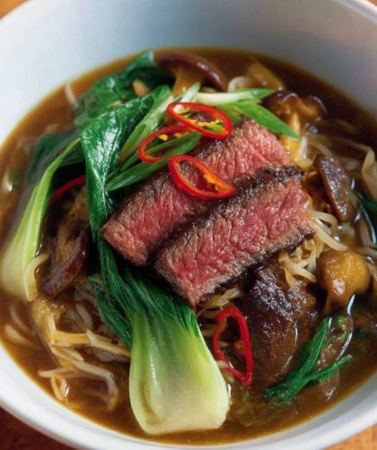 Beef with Pak Choi, Mushrooms and Noodles Recipe