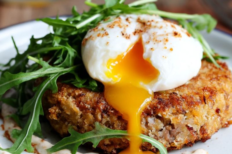 Beef Hash Cakes with Chipotle Yoghurt Recipe