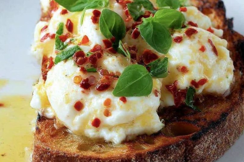 Crostini - buffalo mozzarella and chilli Recipe